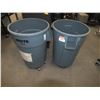 Image 1 : 2 Brute Garbage Cans On wheels