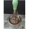 Image 4 : vintage vegetable chopper and egg beater whisk