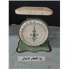 Image 1 : antique kitchen scale