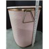 Image 2 : vintage laundry hamper
