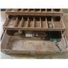 Image 4 : vintage tackle box