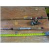 Image 2 : 2 vintage fishing rods with 1 reel