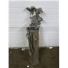 Image 1 : golf clubs in bag