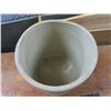 Image 2 : vintage 6 gallon Medalta crock - light cracking on exterior, see pictures