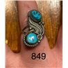 Image 3 : Beautiful silver, sterling marked, ring, with turquoise stones and beautiful detailing