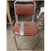 Image 1 : vintage chairs