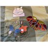 Image 1 : 3 pieces of stained glass, art. Butterfly has cracks in glass. All other pieces in great condition