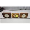 Image 1 : 3 Vintage desk top clocks - 1 works