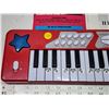 Image 2 : Children's musical beginners keyboard, c/w 2 books - tested, works