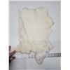 Image 3 : White rabbit fur pelt - 18" long