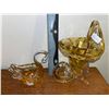 Image 2 : Art glass swan and horn of plenty. No chips or cracks