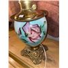 Image 3 : Beautiful, vintage, hurricane lamp, hand-painted. Missing large, hurricane shade
