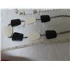Image 2 : Lot of 3 Black & White Necklaces