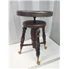 Image 4 : Clawfooted piano stool - 22"H x 14"W
