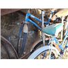 Image 4 : 3 Vintage bicycles - 1 has banana seat