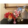 Image 1 : Set Of Glass Vases With Decorative Fake Flowers
