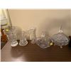 Image 1 : Assortment Of Crystal And Glassware