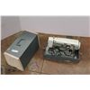 Image 4 : * Viking Portable Sewing Machine With Case