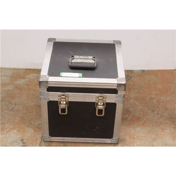 * Square Carrying Case With Handle