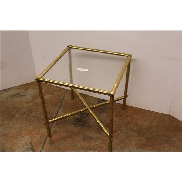 * Square Glass Top End Table - 18" x 18" x 19"