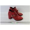 Image 1 : Pair of Red Shoes - Size 37 (5.5?)