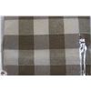 Image 4 : Lumini Valance - Country Plaid with Macreme Border (58x14") - New