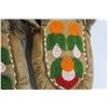 Image 5 : (1) Pair Vintage First Nations Moccasins - Beading is intact Size 9, Real Fur. Likely West Coast