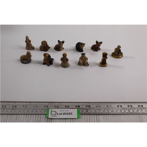 (11) Red Rose Wade Figurines