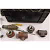 Image 4 : Crate of Pipes, Valves, Black Iron Gas Fittings, Shackles, etc.