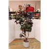 Image 1 : * Artificial Plant In Pot - 6' High