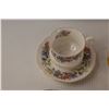 Image 3 : (5) Tea Cups & Saucers (Paragon, Gladstone China (Cracked Cup), Windsor Bone China, Queen Anne Bone 