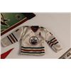 Image 6 : (11) Wincraft Sports Hockey Pennants & Small Smyth Oilers Jersey