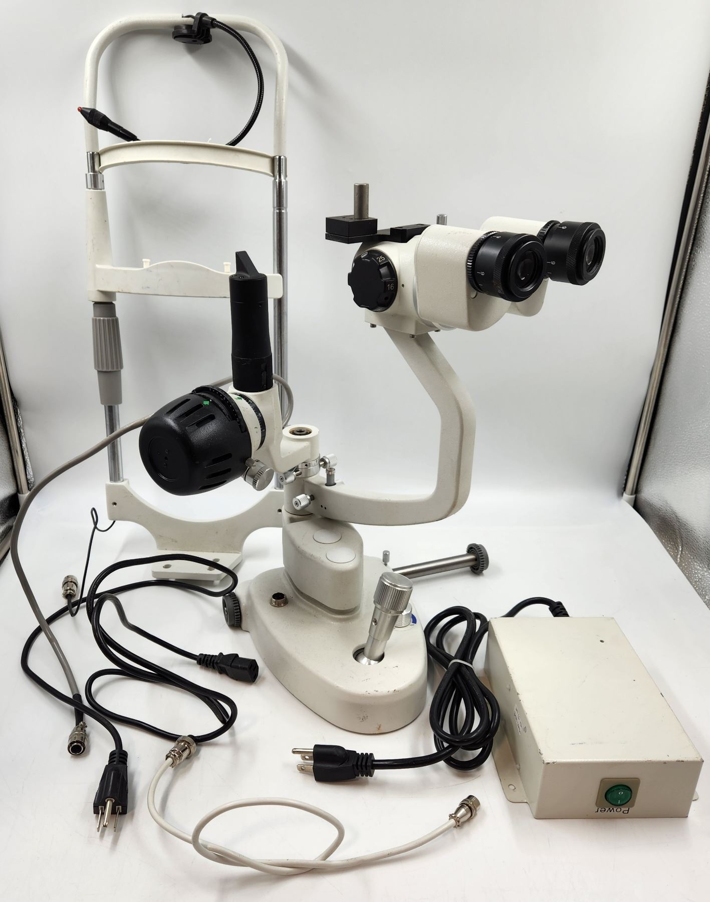 Eye Testing Optometry Machine