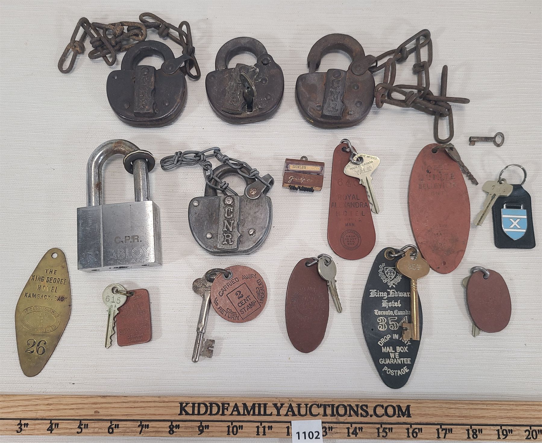 LOT OF 14 - LOCKS & KEYS - INCL CNR / CPR SWITCH LOCKS, POST OFFICE ...