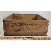 Image 2 : GOODERHAM & WORTS CANADIAN WHISKY CRATE - TORONTO