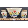 Image 4 : LOT OF 3 - FIRE KING TULIPS PATTERN MIXING BOWL & SHAKERS