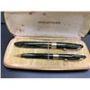 Image 2 : 2 VINTAGE SCHEAFFER'S PEN AND PENCIL SETS