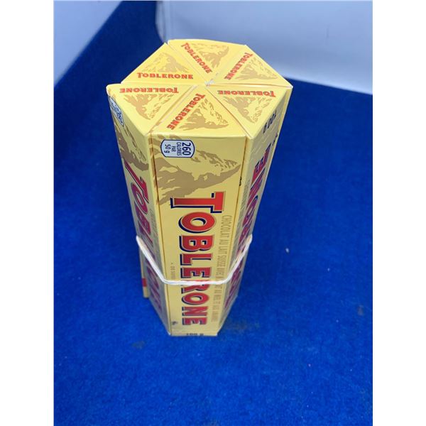 Toblerone Swiss Milk Chocolate with Nougat (6 x 100g)