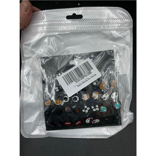 20prs of Stud Earrings