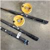 Image 2 : 3 FISHING RODS W/ REELS