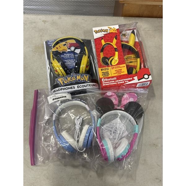 4 PAIRS OF KIDS HEADPHONES