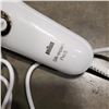 Image 2 : BRAUN SILK EXPERT PRO 5  HAIR REMOVAL DEVICE  WORKING