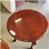 Image 2 : PAIR OF ROUNG MAHOGANY SIDE TABLES