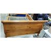 Image 2 : PINE QUEENSIZE SLEIGH BEDFRAME