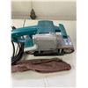 Image 2 : Makita Belt Sander