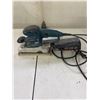 Image 1 : Bosch Electric Sander