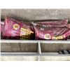 Image 1 : 5 Bags of Premium Red Mulch