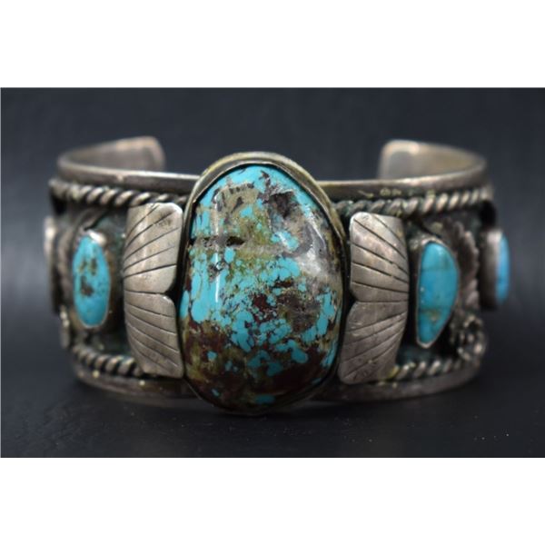 NAVAJO INDIAN SILVER BRACELET