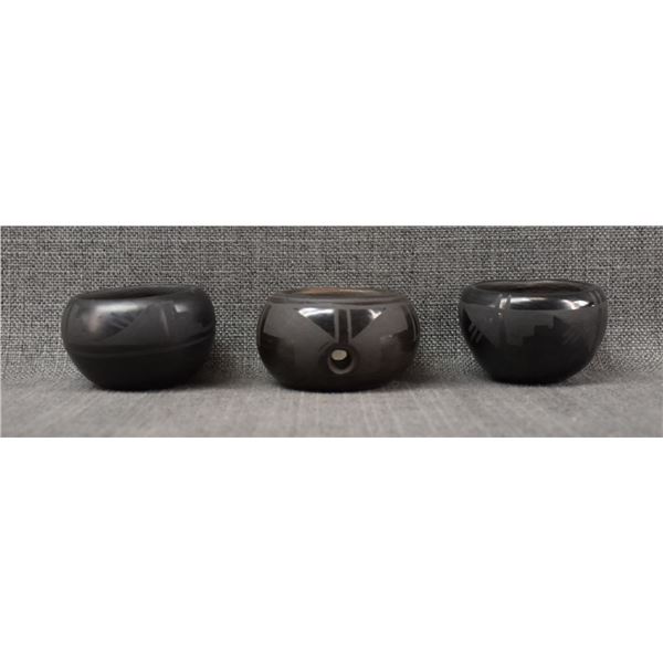 THREE SANTA CLARA INDIAN POTTERY BOWLS BY MARIE