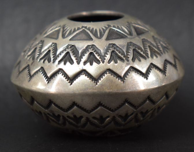 NAVAJO INDIAN SILVER POT BY SUNSHINE REEVES